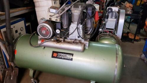 Gebruikte compressor Creemers CST 600 500 liter tank 2
