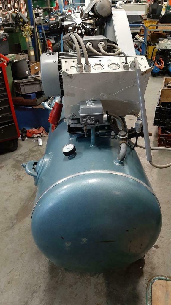 Gebruikte compressor Crimex CF1400 500 liter tank 10 PK 2