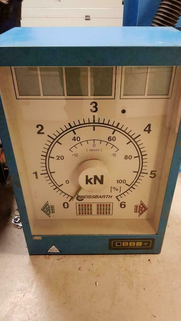 Rollenbank Beissbarth kast MB 6000 Beissbarth klok 2