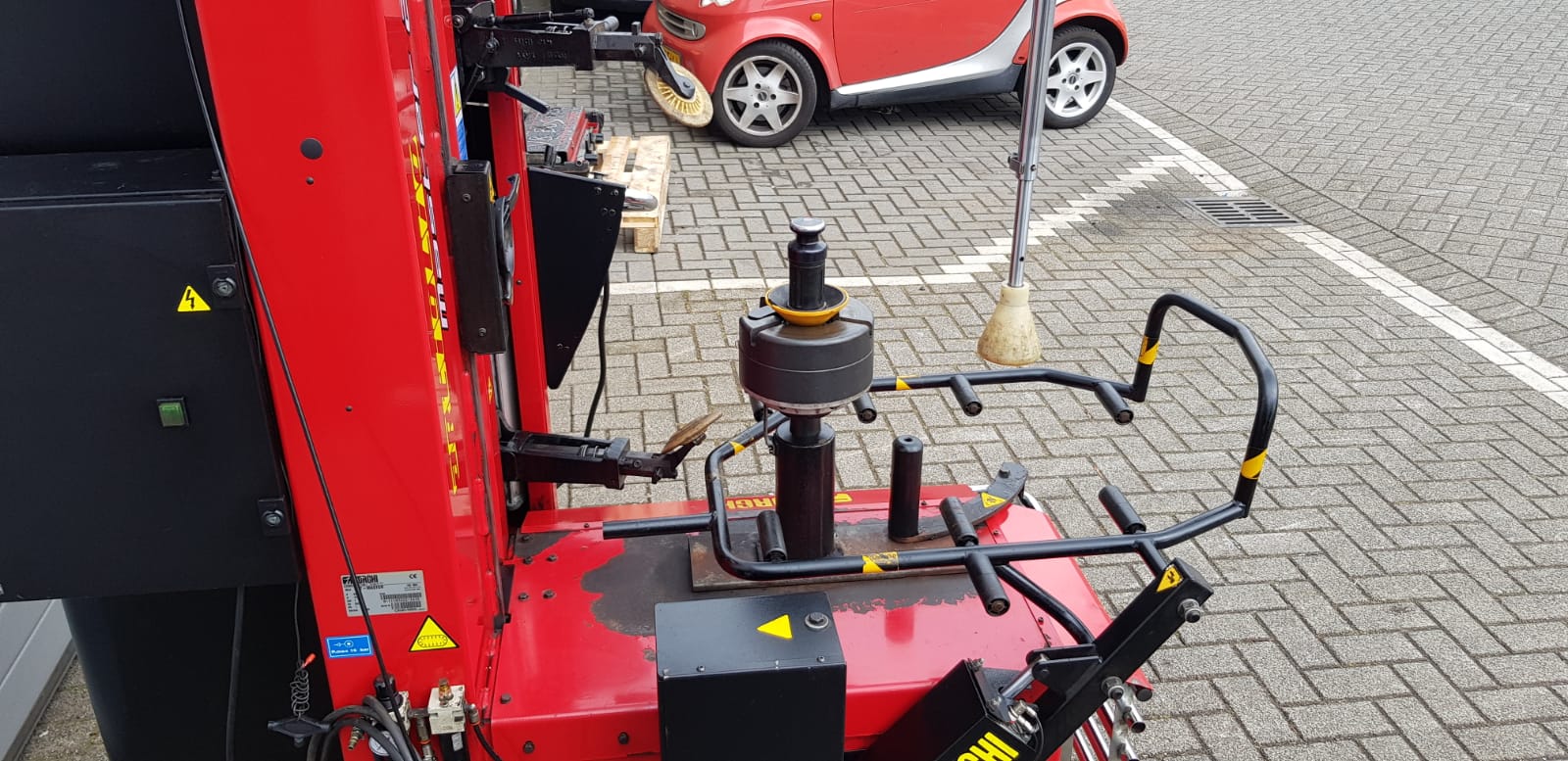 374b91e3-51ee-4c8c-aba8-9dc260491103