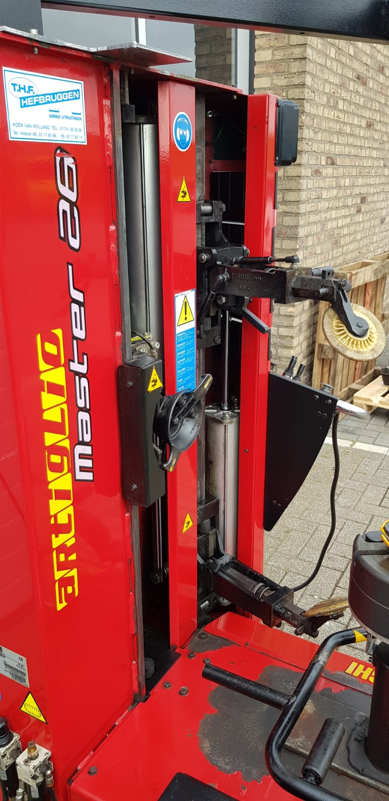 c498e0d1-34e0-4634-b985-61741d0e1b70