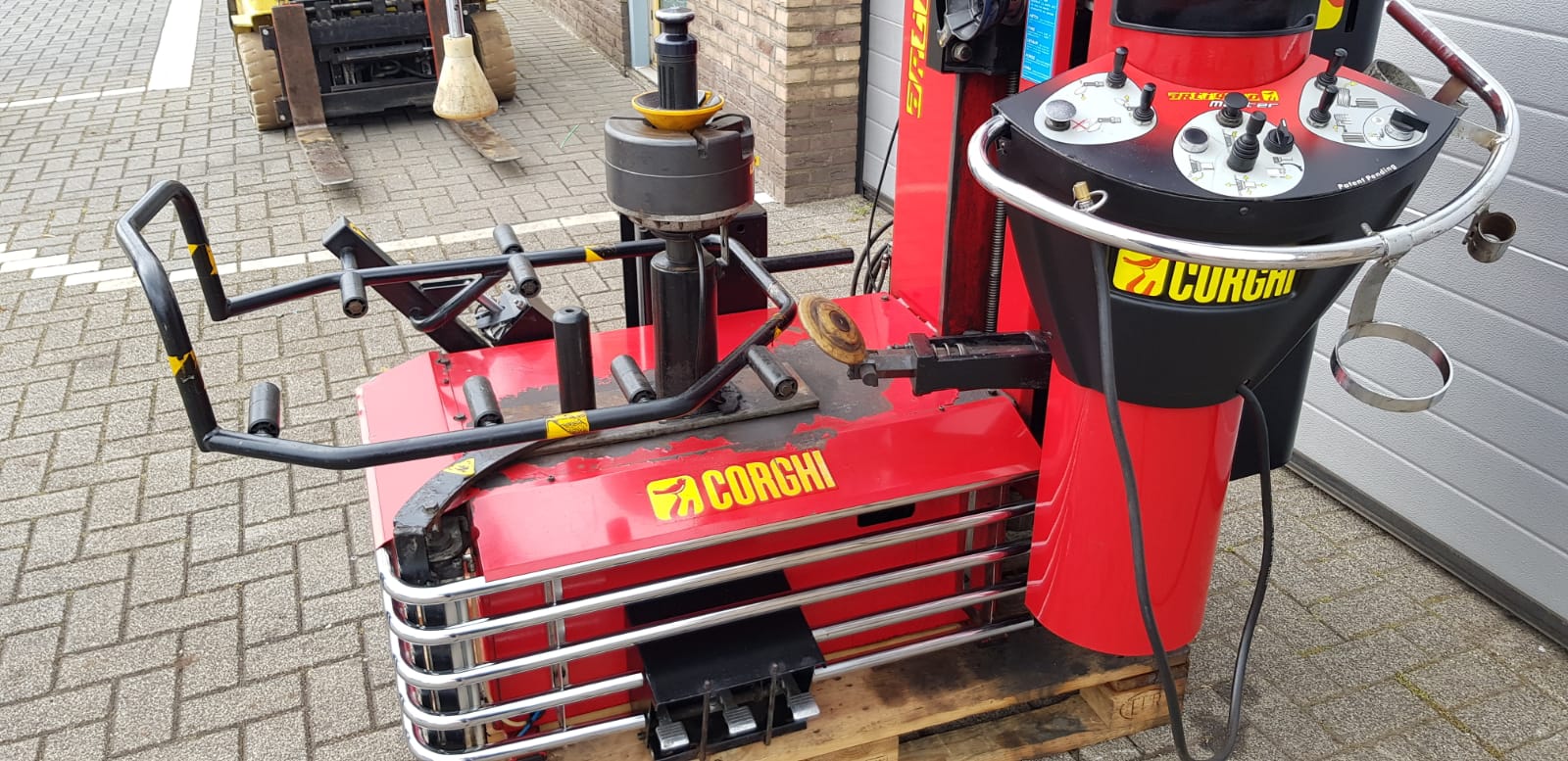 e3724113-8e91-45e2-8954-3a3f10b09223