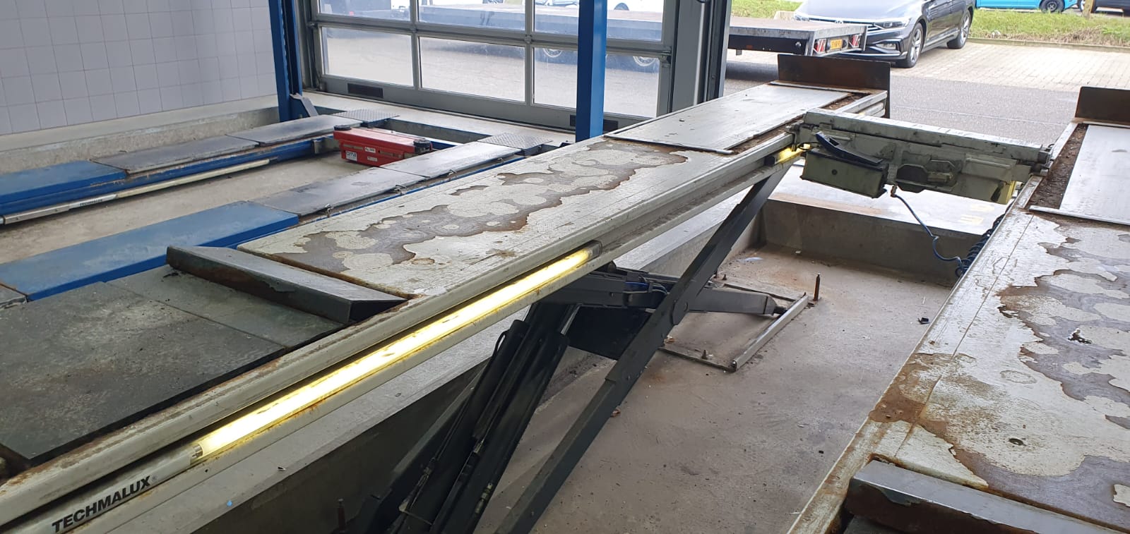 db698a06-d182-4bb5-814e-fbc1e876ea7d