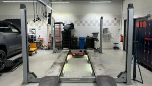 4 koloms hefbrug autobrug OMA 526L5 5000Kg APK brug RAI keur. Rijbaanlengte 510cm!