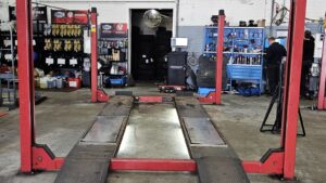 4 koloms hefbrug autobrug APAC 1527R 4000Kg APK brug RAI Rijbaanlengte 480cm.