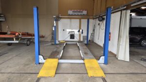 4 koloms hefbrug autobrug Zippo 2306.1 4000Kg 2002 APK brug Rijbaanlengte 420cm